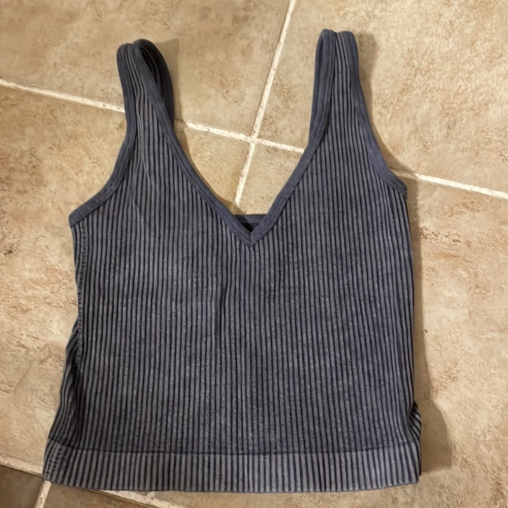 Ribbed cropped tank top, size small/medium